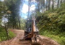 Gobierno de Alfonso Martínez atiende de inmediato obstrucción de caminos rurales tras afectaciones por lluvias