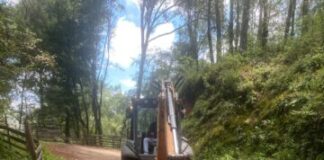 Gobierno de Alfonso Martínez atiende de inmediato obstrucción de caminos rurales tras afectaciones por lluvias