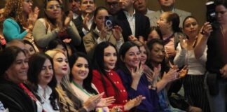 Adriana Campos Huirache destaca el valor de visibilizar la voz de las mujeres en la política libro “MujerEs Michoacán»