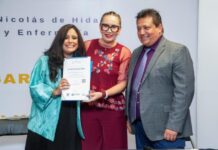 Licenciatura en Salud Pública de la UMSNH obtiene su primera acreditación; Yarabí Ávila recibe el dictamen por parte de los CIEES