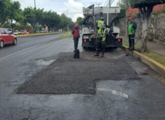 Gobierno de Morelia realiza bacheo en Calzada la Huerta