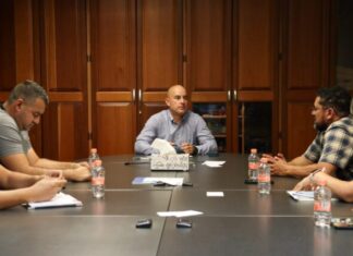Adolfo Torres y Comité de la Central de Abastos avanzan en acuerdos para servicio de agua