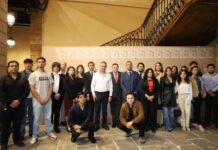 Educación, eje transversal de la labor legislativa: Vicente Gómez Núñez