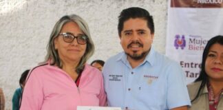 Por cita, entrega de tarjetas a Mujeres Bienestar en Michoacán