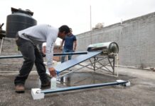 Entrega Alfonso Martínez calentadores solares a familias morelianas