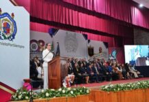 481 estudiantes reciben el Premio Padre de la Patria; representan el ejército de gran excelencia de la UMSNH, señala Yarabí Ávila