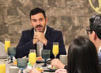 Yankel Benítez, hoteleros y empresarios afinan detalles de cara a celebración de Día de Muertos
