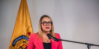 FCCA destaca trayectoria de Yarabí Ávila; símbolo de excelencia académica y compromiso universitario