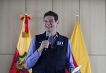 Reconoce Alfonso Martínez a voluntarios de la Feria Internacional del Libro y la Lectura de Morelia