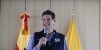 Reconoce Alfonso Martínez a voluntarios de la Feria Internacional del Libro y la Lectura de Morelia