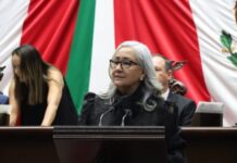 La educación es un derecho, no una mercancía”: Emma Rivera plantea subsidio para que más jóvenes nicolaitas logren titularse
