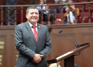 Vicente Gómez presenta iniciativa para regular, reciclar y reutilizar la basura electrónica
