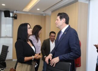 Simplificar trámites es escuchar a la gente: Lucila Martínez