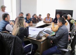 Atiende Yankel Benítez a vecinos de colonias 10 de Junio y Rubén Jaramillo