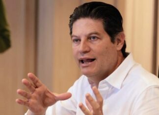 Agradece Poncho Martínez a diputados, aprobación de crédito para obra hídrica