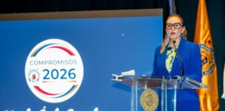 A doblar el paso convoca Yarabí Ávila al funcionariado nicolaita; Gabinete cierra filas con la rectora