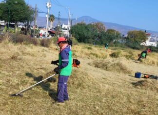 Gobierno de Morelia da mantenimiento a canchas de Hacienda Tiníjaro