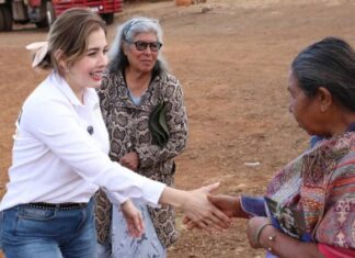 Brissa Arroyo resuelve problemáticas en la comunidad de Cuanajillo del Toro