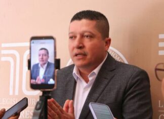 Presenta Vicente Gómez iniciativa para enunciar en la Ley las violencias de las mujeres