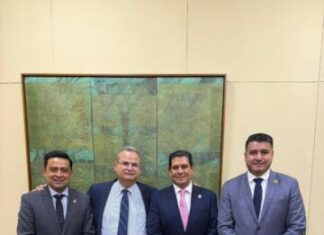 Ernesto Núñez Aguilar se reúne con funcionarios federales en busca de fortalecer las finanzas públicas municipales