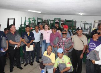 Se reúne Brissa Arroyo con aseadores del calzado de Morelia