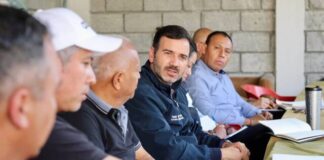 Yankel Benítez acompaña regularización de colonia Ríos Mexicanos