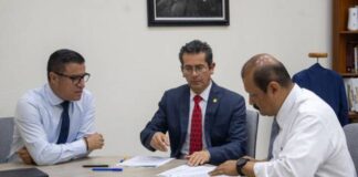 Administración de Yarabí Ávila cumple con docentes de la Facultad de Derecho