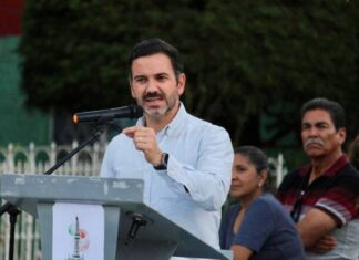 Conmemora Yankel Benítez 52 aniversario de la colonia Expropiación Petrolera
