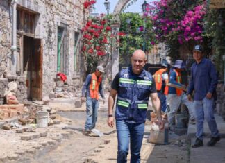 Obra sanitaria de Santa María beneficia a más de 300 habitantes: Adolfo Torres