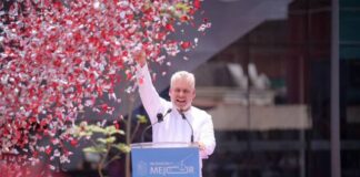 Uruapan vuela alto; inaugura Bedolla el primer teleférico de Michoacán