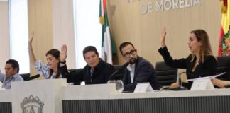 Aprueba Cabildo por unanimidad entrega de la Presea Generalísimo Morelos a Enrique Ramírez Villalón