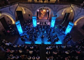 Palacio Municipal vibró con lleno total en el 14 aniversario de Laofim