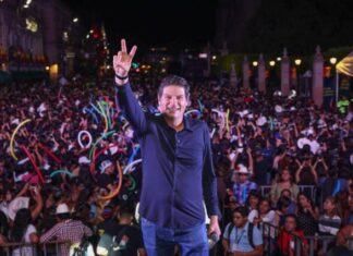 Disfruten de Morelia, la ciudad más bella: Alfonso Martínez ante miles de personas en concierto de aniversario