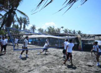 SSM concientiza a estudiantes de Playa Azul sobre riesgos del tabaquismo y vapeo