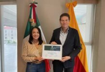 Recibe Alfonso Martínez reconocimiento internacional que distingue a Morelia como ‘Ciudad Árbol’