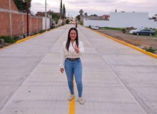 La transformación llega a Valle Verde con la rehabilitación y pavimentación de la calle 5 de Febrero: Mónica Valdez