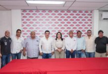 Gladyz Butanda arranca gira en Lázaro Cárdenas; estrecha lazos con sector de la construcción