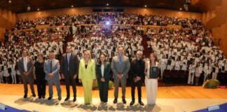 A EJERCER LA ODONTOLOGÍA CON PROFUNDO RESPETO A LA DIGNIDAD HUMANA, LLAMA YARABÍ ÁVILA A EGRESADOS DE LA UMSNH