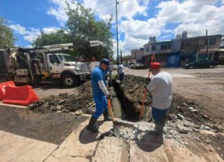 Trabajamos en la rehabilitación de colector sanitario dañado por las lluvias: Adolfo Torres