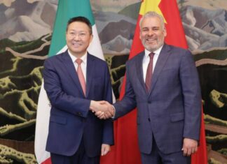 Bedolla y embajador de China refuerzan colaboración comercial, cultural y académica