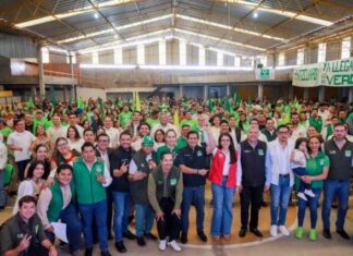 Ernesto Núñez lleva el plan “Michoacán Competitivo” a Ario de Rosales