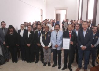 RECTORA YARABÍ ÁVILA SOMETE POR PRIMERA VEZ EN LA HISTORIA A AUTOEVALUACIÓN AL BACHILLERATO NICOLAITA