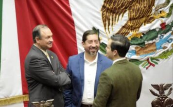 Abraham Espinoza, celebra aprobación de validez jurídica de documentos viales digitales