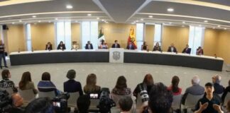 Recibe Ireri Suazo, Presea Amalia Solórzano Bravo en Morelia