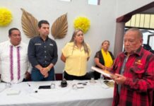 Sectores sociales de Paracho plantean necesidades; Octavio Ocampo anuncia iniciativa para fortalecer la actividad artesanal