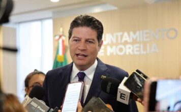 Lamenta Poncho Martínez, muerte de niño en vías del tren; evaluarán colocar más puentes peatonales