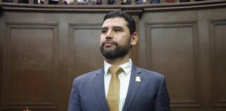 Octavio Ocampo expresa solidaridad con familias de migrantes michoacanos