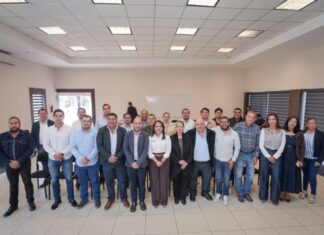 Respaldan constructores de la CMIC a Gladyz Butanda rumbo a 2027