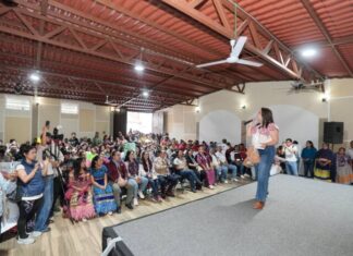 Desde la Cañada de los Once Pueblos, Gladyz Butanda encabeza defensa de la 4T