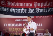 Con más de 40 municipios recorridos, Torres Piña afianza su cercanía con los michoacanos